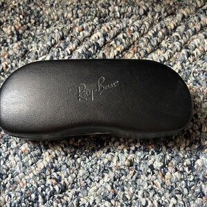 REDUCED!’Ray-Ban Classic Black Eyewear Case